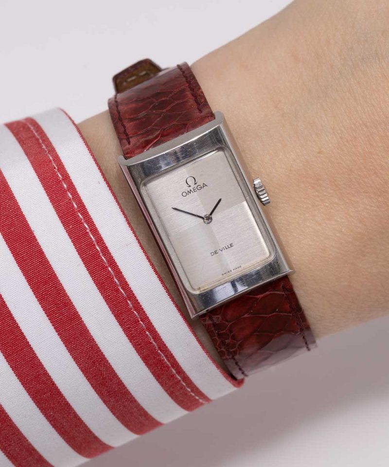 Omega De Ville from 1970s Ref. ST511.0428. Rectangular steel case. Manual movement.