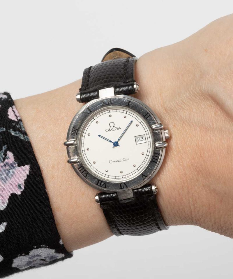 Omega Constellation Manhattan from 1993 Ref. 196.0360.1. Steel case and white dial. Quartz movement.