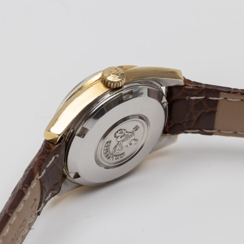 Ladies Omega Seamaster Cosmic from 1969 Ref. 566.013. Gold cap and sparkle dial. Automatic movement.