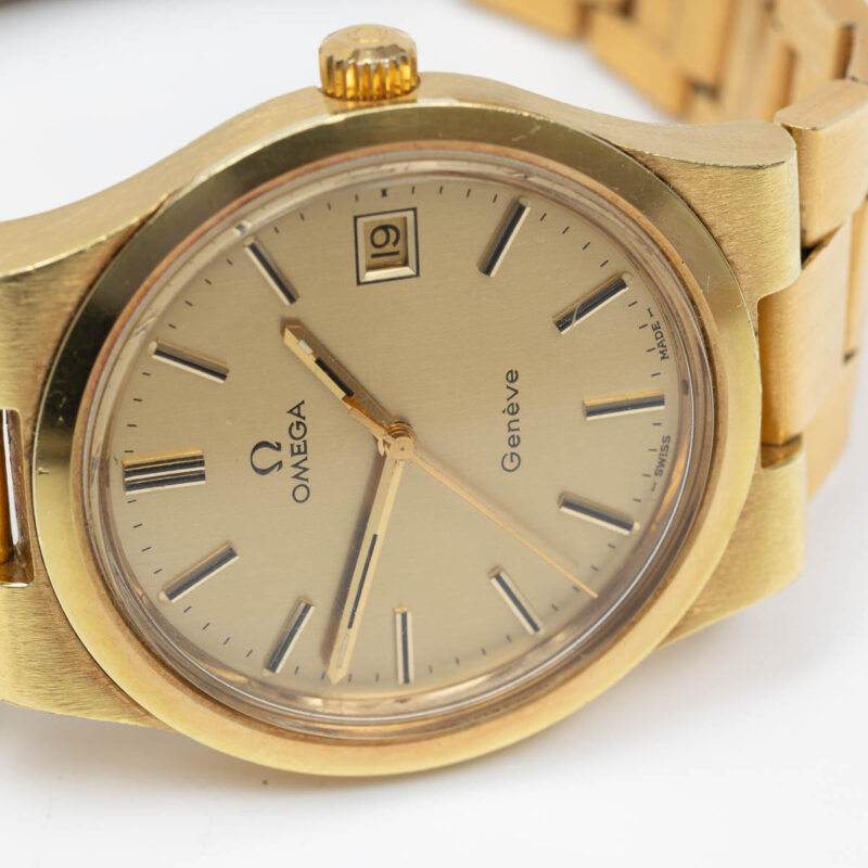 Omega Genève from 1972 Ref. 136.0103. Manual movement Gold plated. Original bracelet.