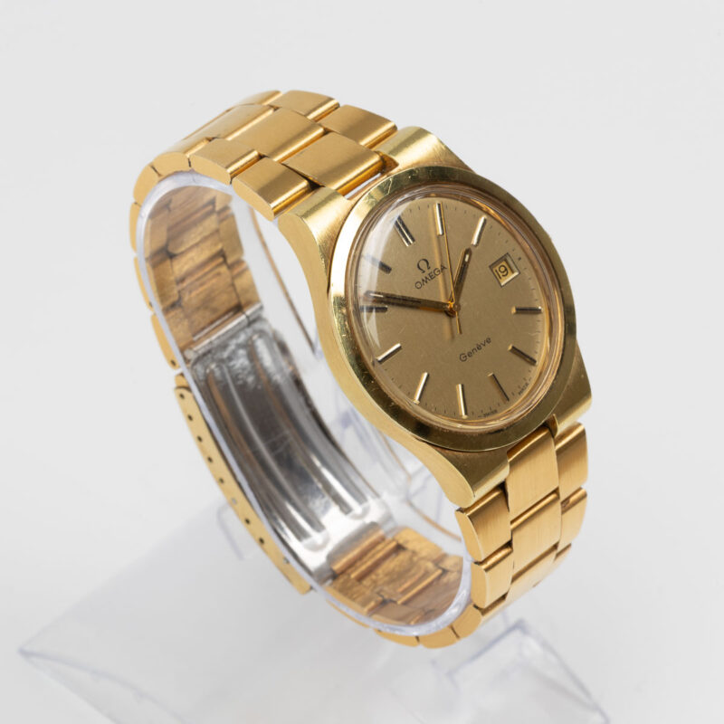 Omega Genève from 1972 Ref. 136.0103. Manual movement Gold plated. Original bracelet.