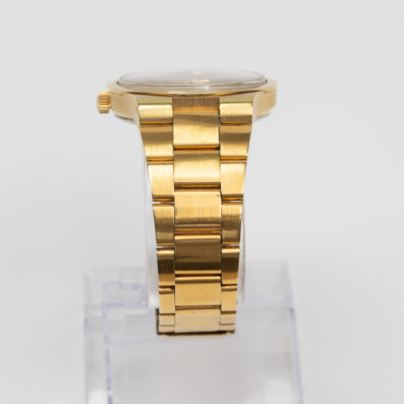 Omega Genève from 1972 Ref. 136.0103. Manual movement Gold plated. Original bracelet.