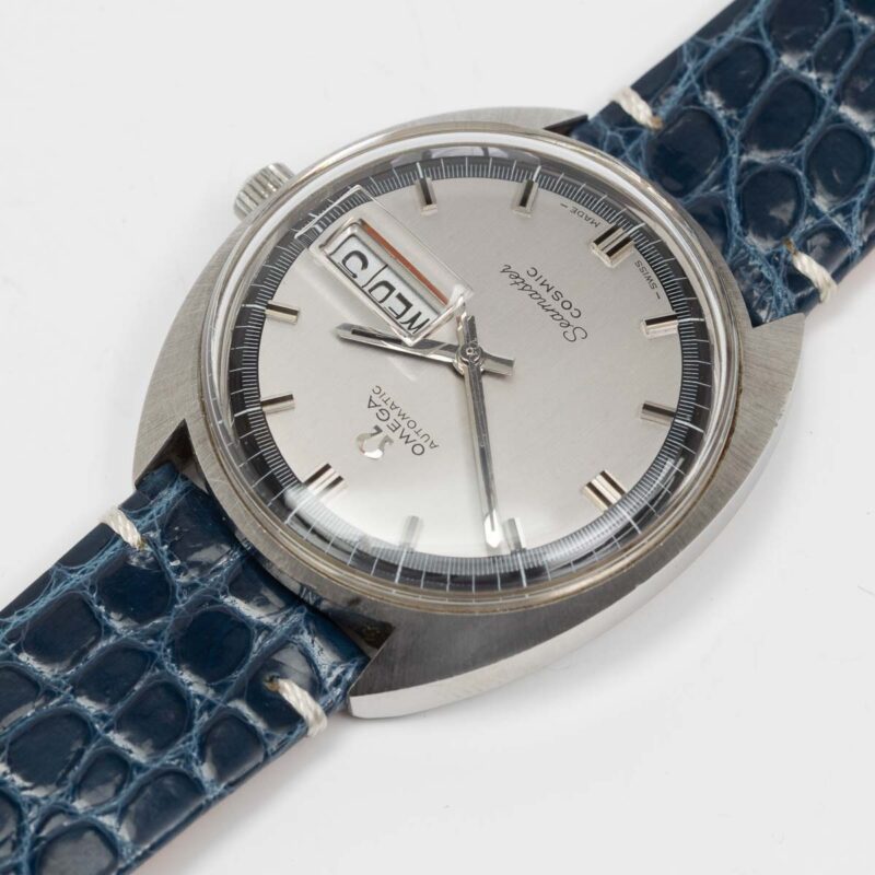 Omega Seamaster Cosmic day/date from 1969 Ref. 166.036. Automatic movement. Steel case. Dial with blue ring.