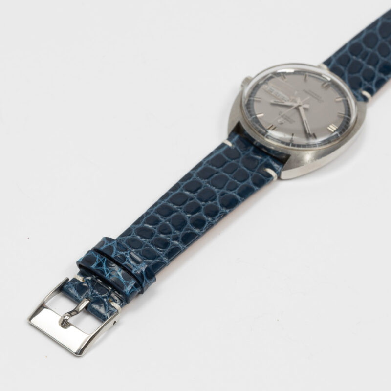 Omega Seamaster Cosmic day/date from 1969 Ref. 166.036. Automatic movement. Steel case. Dial with blue ring.
