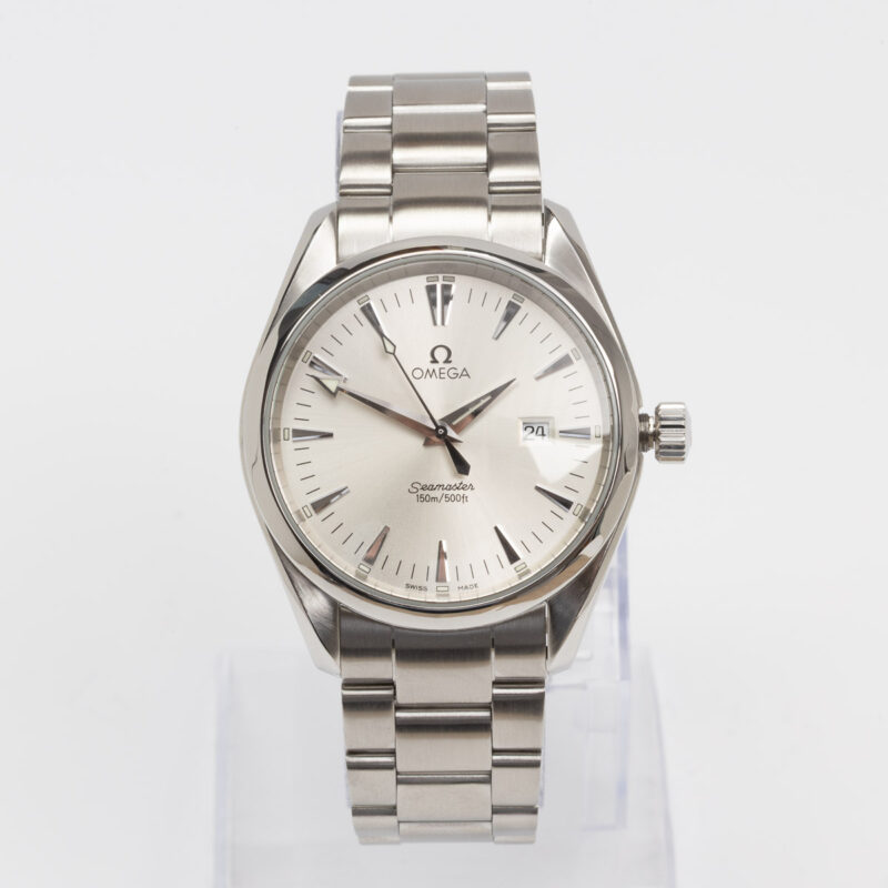 Omega Seamaster Aqua Terra 150m Ref. 2517.30. Quartz movement. Steel case and white dial. Original bracelet.