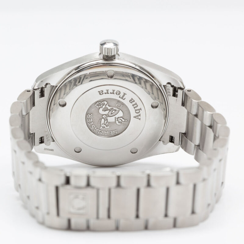 Omega Seamaster Aqua Terra 150m Ref. 2517.30. Quartz movement. Steel case and white dial. Original bracelet.