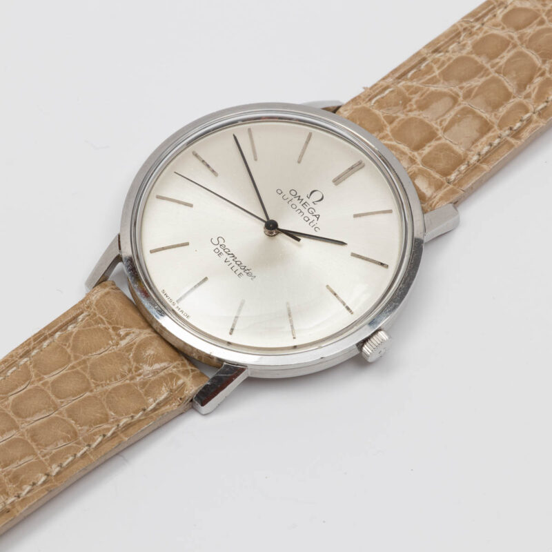 Omega Seamaster de Ville Ref. 165.008. Automatic movement. Steel case and white dial.