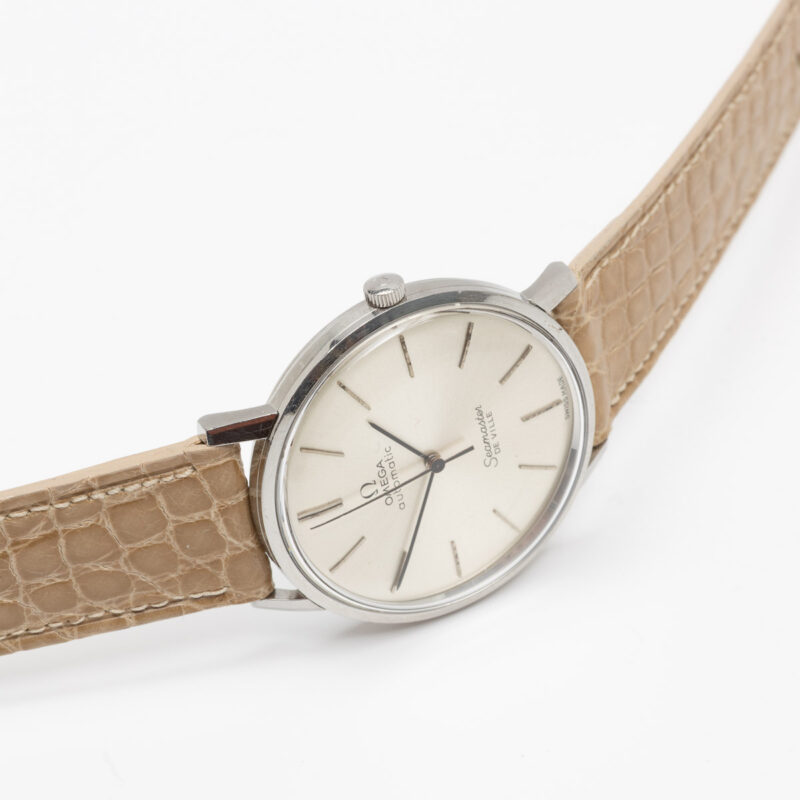 Omega Seamaster de Ville Ref. 165.008. Automatic movement. Steel case and white dial.