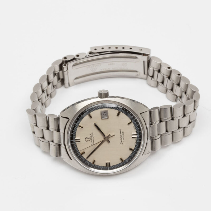 Omega Seamaster Cosmic from 1972 Ref. 166.026. Automatic movement. Dial with blue ring. Original bracelet.