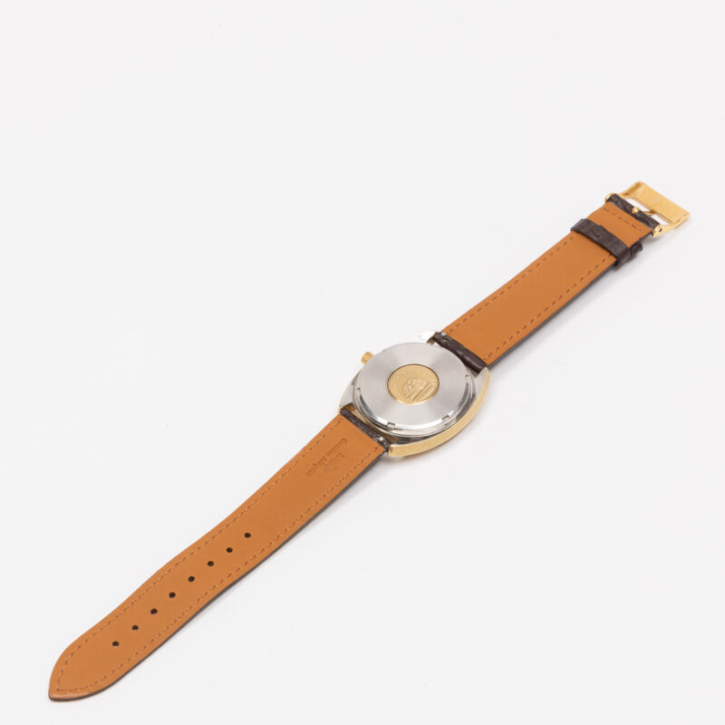Omega Constellation C-shape goldcap. Automatic movment.