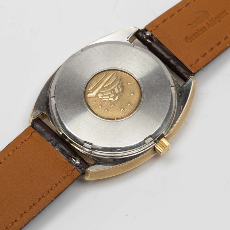 Omega Constellation C-shape goldcap. Automatic movment.
