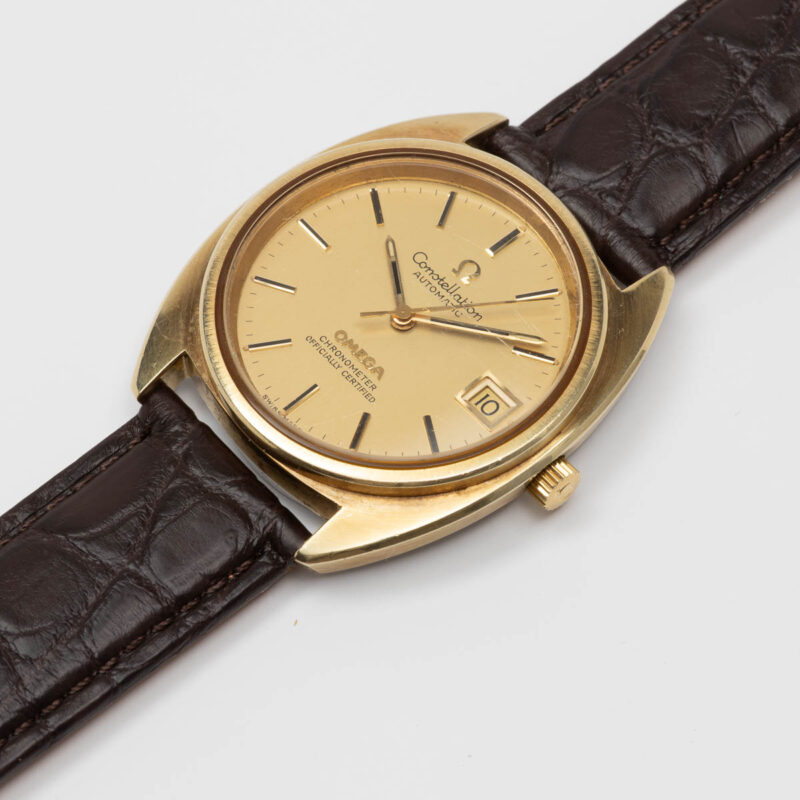 Omega Constellation C-shape goldcap. Automatic movment.