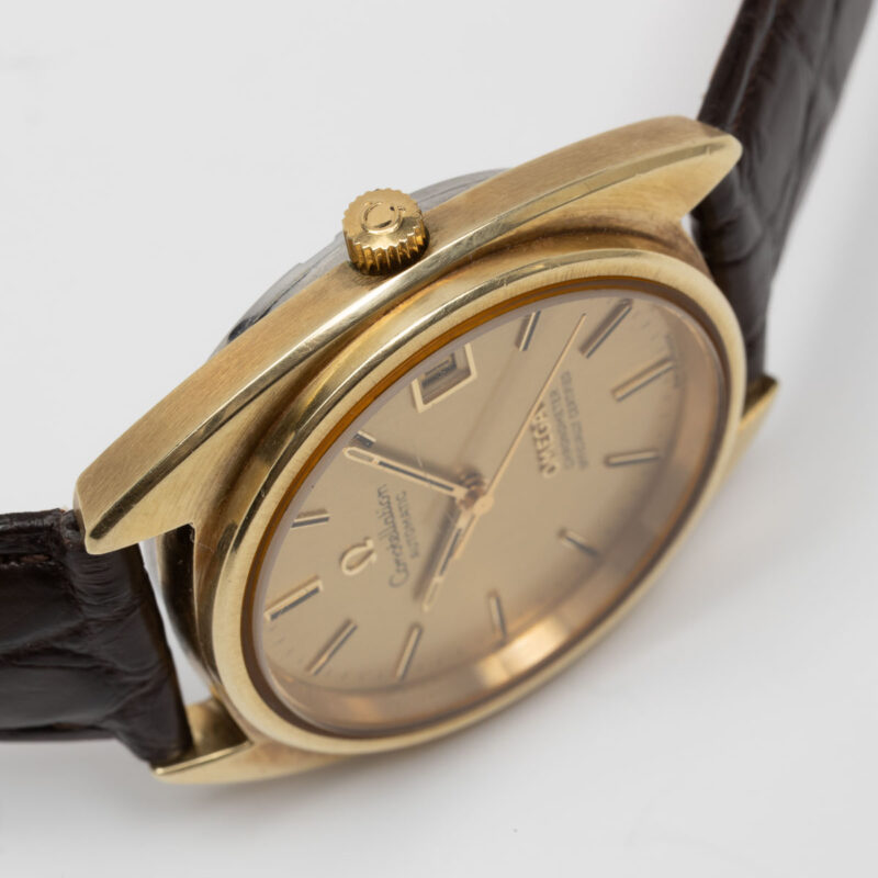 Omega Constellation C-shape goldcap. Automatic movment.