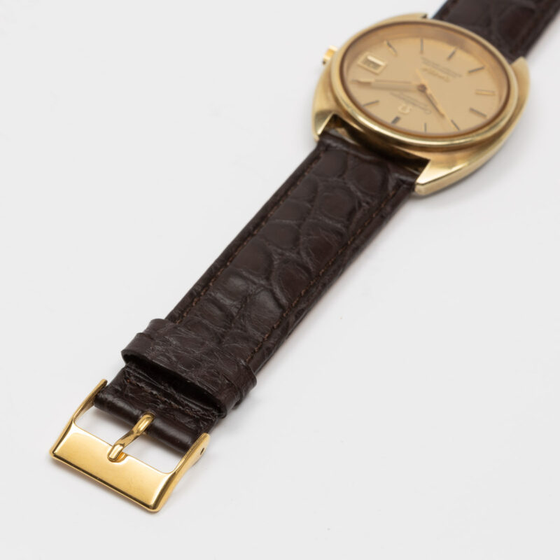 Omega Constellation C-shape goldcap. Automatic movment.