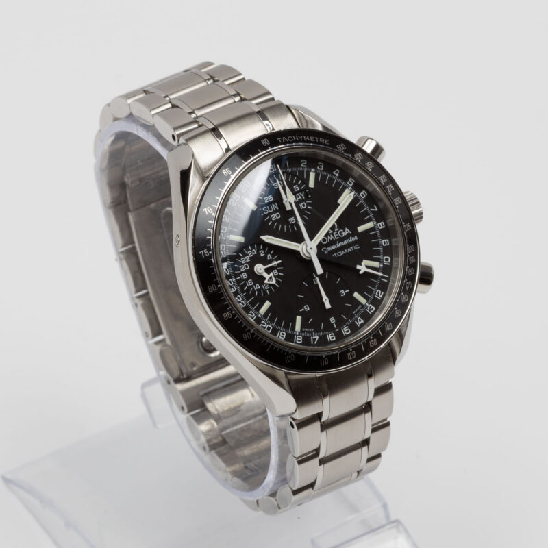 Omega Speedmaster triple calendar Ref. 3520.50. Automatic movement. Back dial and black bezel.