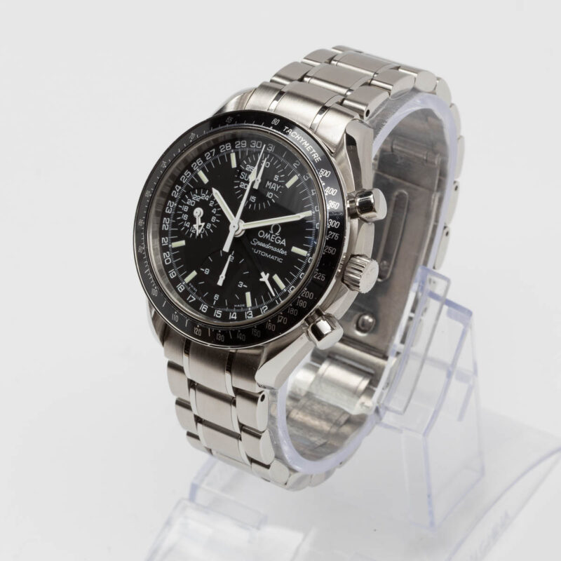 Omega Speedmaster triple calendar Ref. 3520.50. Automatic movement. Back dial and black bezel.