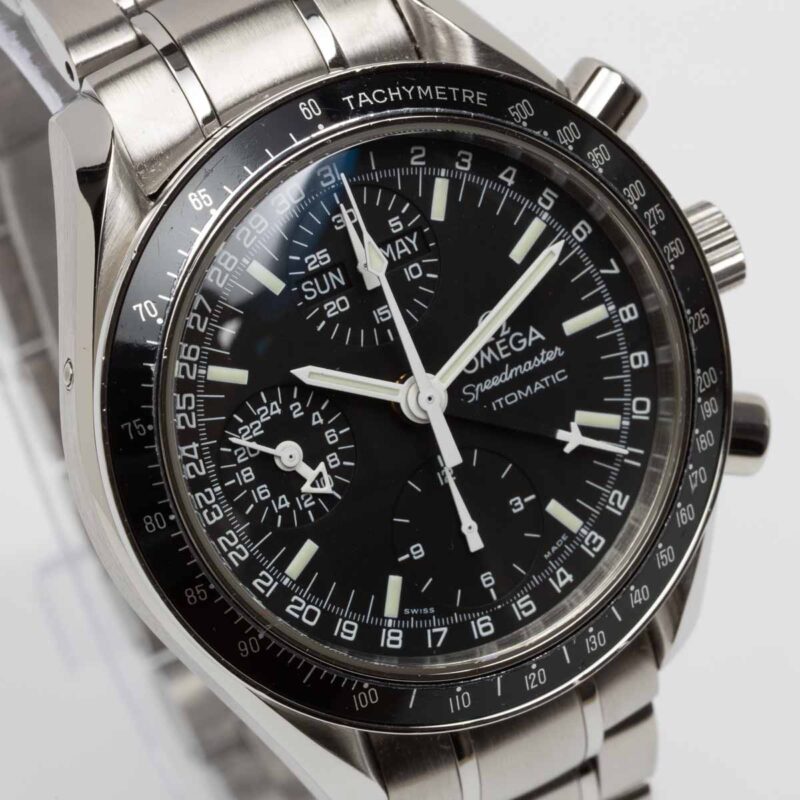 Omega Speedmaster triple calendar Ref. 3520.50. Automatic movement. Back dial and black bezel.