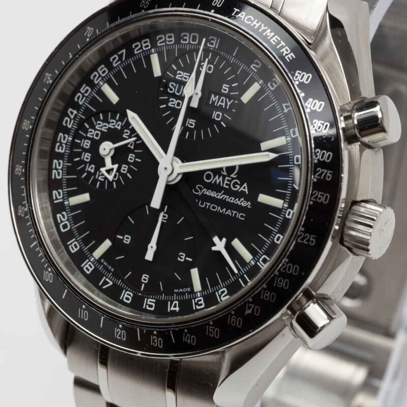 Omega Speedmaster triple calendar Ref. 3520.50. Automatic movement. Back dial and black bezel.