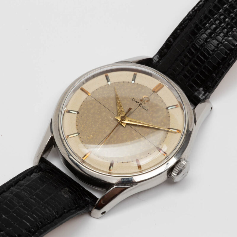 Vintage Omega from 1954 witch crosshair dial. Manual movment. Steel case.
