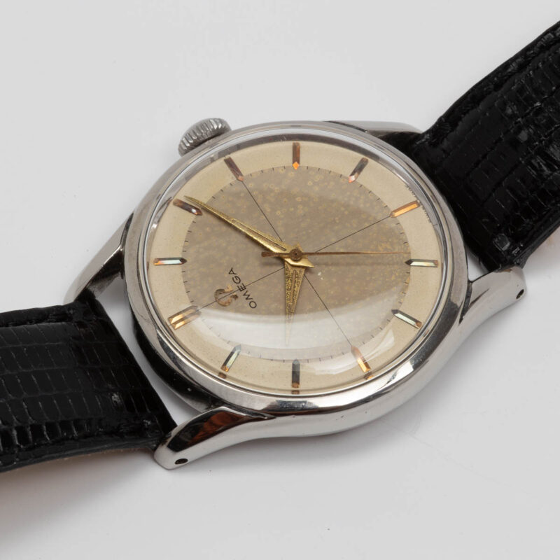 Vintage Omega from 1954 witch crosshair dial. Manual movment. Steel case.