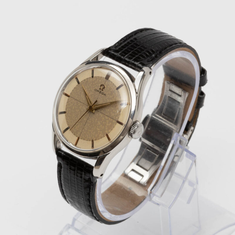 Vintage Omega from 1954 witch crosshair dial. Manual movment. Steel case.