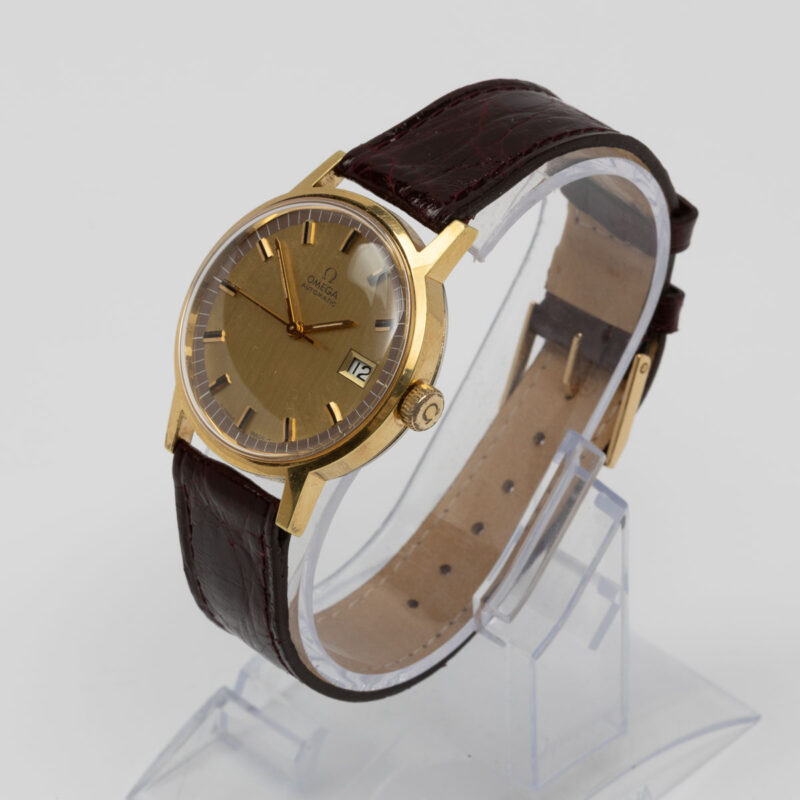 Vintage gold plated Omega date Ref. 166.0098. Automatic movement. Dial with ring.