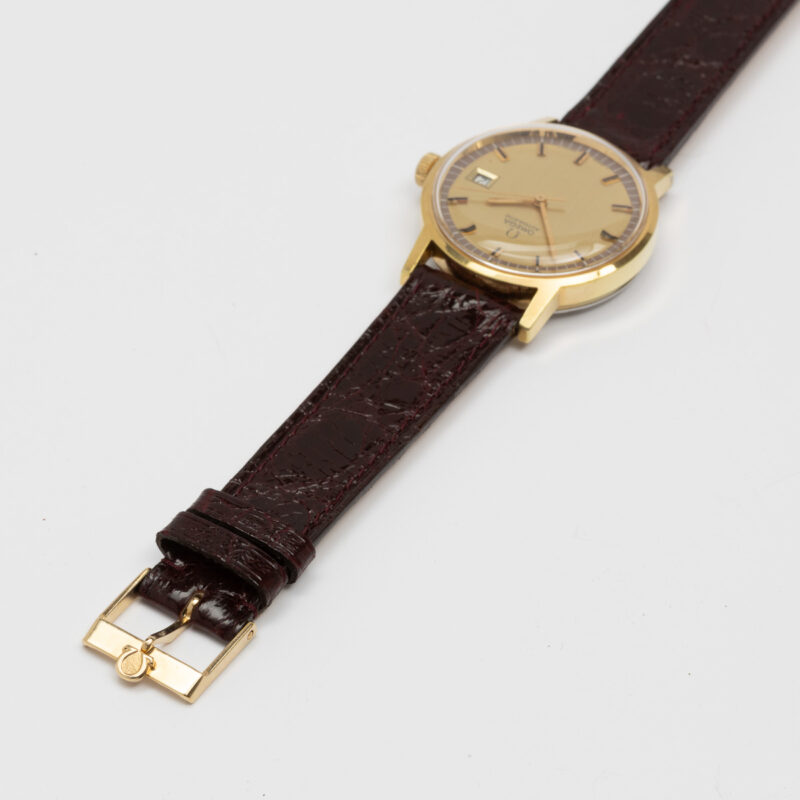 Vintage gold plated Omega date Ref. 166.0098. Automatic movement. Dial with ring.