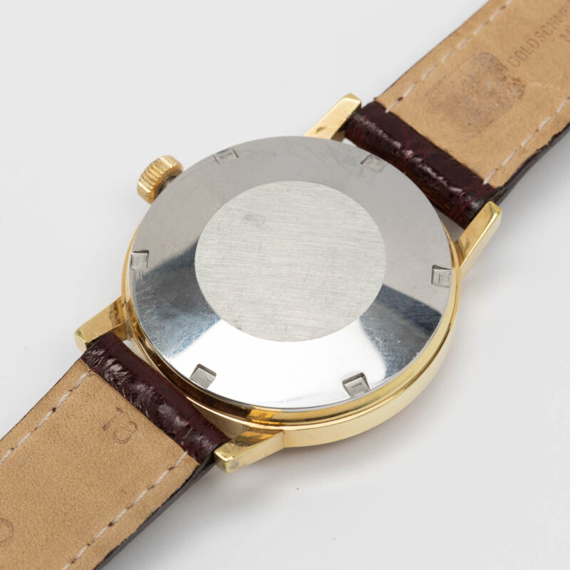 Vintage gold plated Omega date Ref. 166.0098. Automatic movement. Dial with ring.