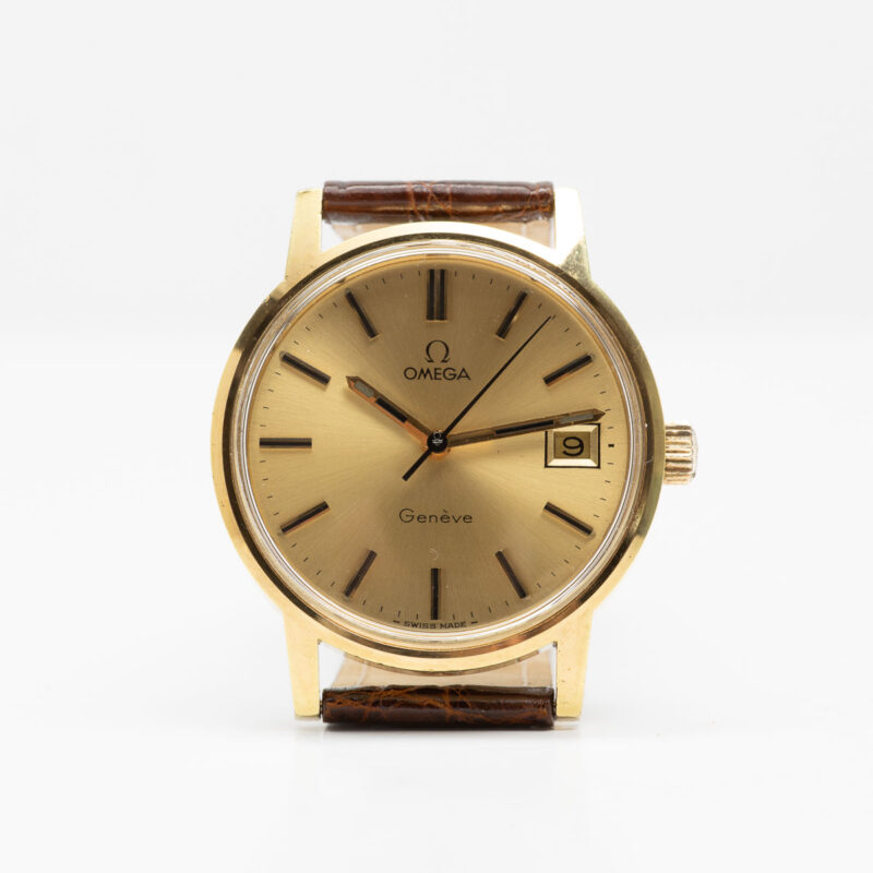 Gold plated Omega Genève Ref. 136.0098. Manual movement.