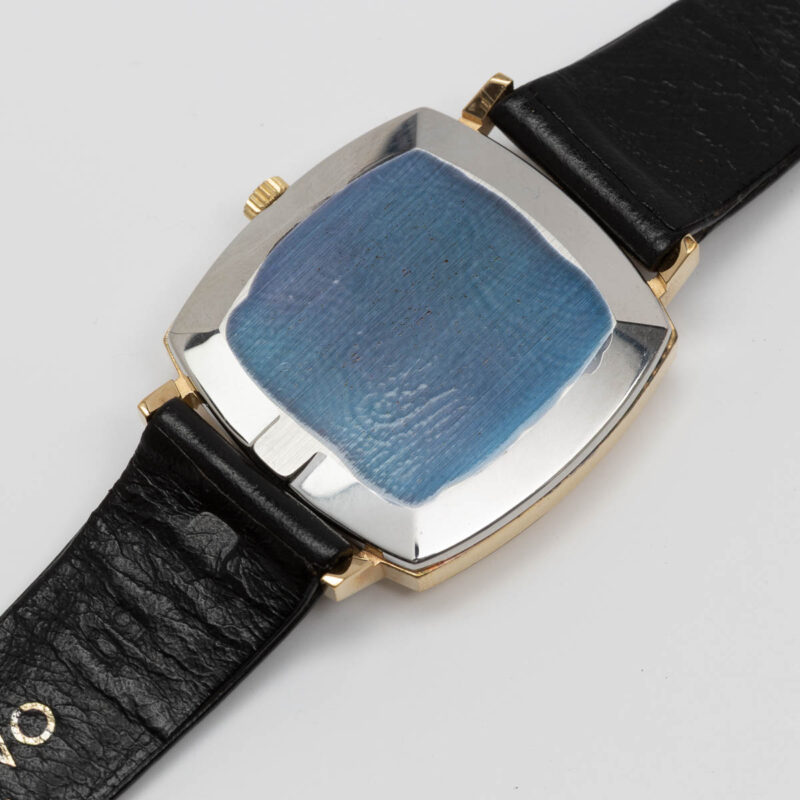 Omega Genève from 1974 Ref. 132.0052. Manual movement. Gold plated square watch.