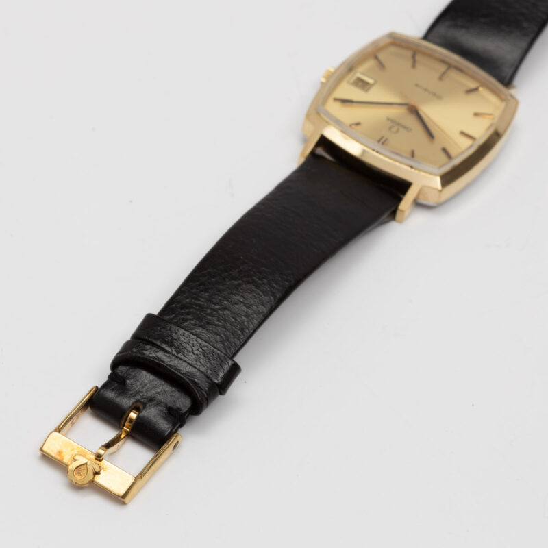 Omega Genève from 1974 Ref. 132.0052. Manual movement. Gold plated square watch.