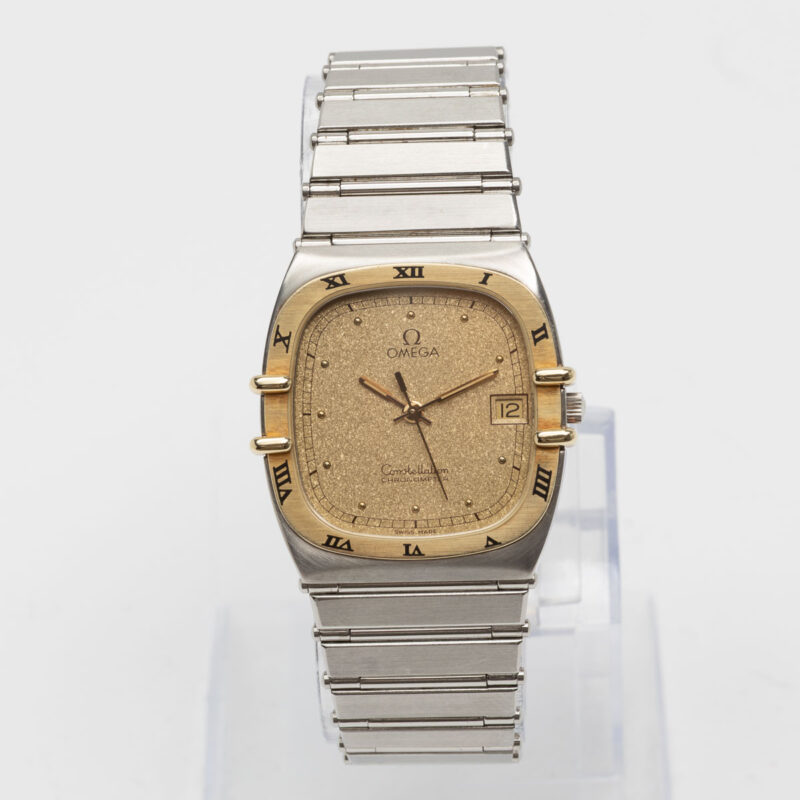 Omega Constellation Manhattan from 1984 Ref. 3980877. Quartz movement. Gold bezel. Sparkle dial.