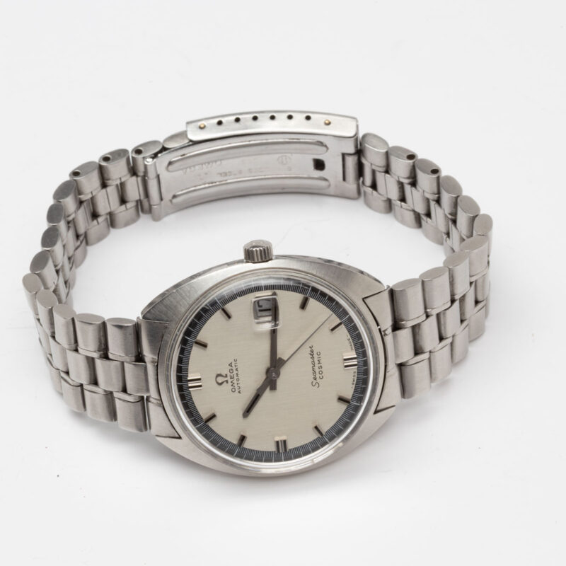 Omega Seamaster Cosmic from 1969 Ref. 166.026. Automatic movement. Dial with blue ring. Original bracelet.