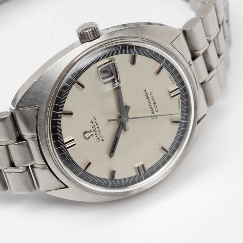 Omega Seamaster Cosmic from 1969 Ref. 166.026. Automatic movement. Dial with blue ring. Original bracelet.