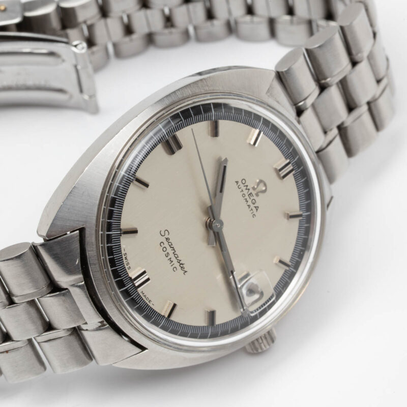 Omega Seamaster Cosmic from 1969 Ref. 166.026. Automatic movement. Dial with blue ring. Original bracelet.