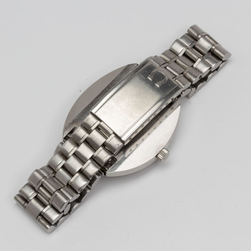 Omega Seamaster Cosmic from 1969 Ref. 166.026. Automatic movement. Dial with blue ring.