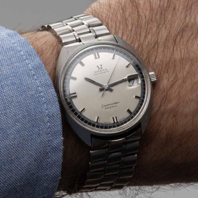 Omega Seamaster Cosmic from 1969 Ref. 166.026. Automatic movement. Dial with blue ring. Original bracelet.
