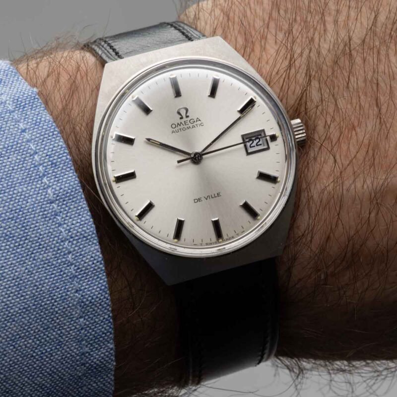Omega de Ville from 1971 Ref. 166.051. Automatic movement. Monoblock steel case. Unique indexes.