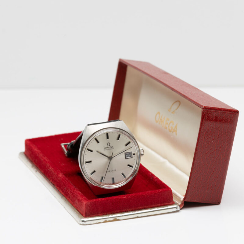 Omega de Ville from 1971 Ref. 166.051. Automatic movement. Monoblock steel case. Unique indexes.
