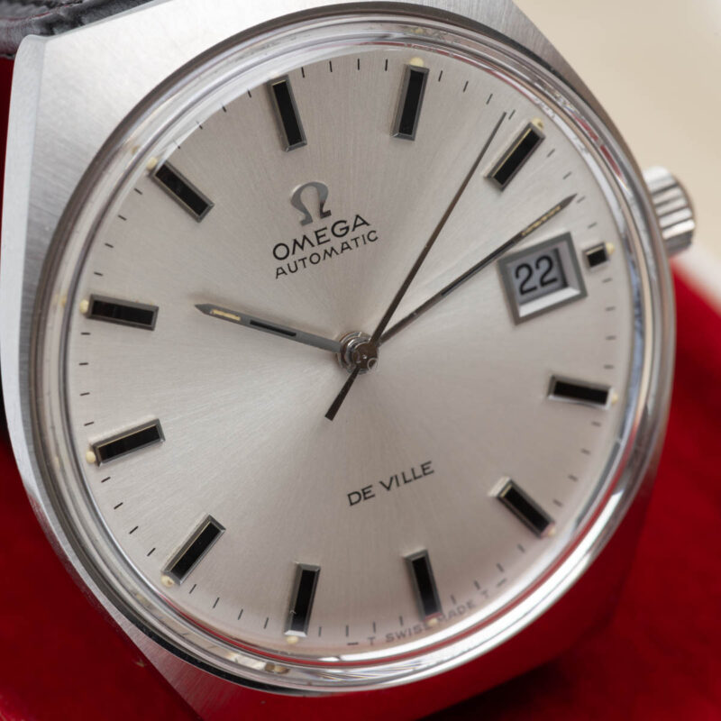 Omega de Ville from 1971 Ref. 166.051. Automatic movement. Monoblock steel case. Unique indexes. Original strap.