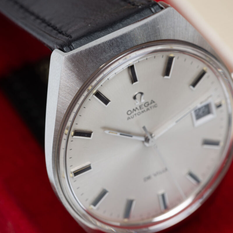 Omega de Ville from 1971 Ref. 166.051. Automatic movement. Monoblock steel case. Unique indexes.
