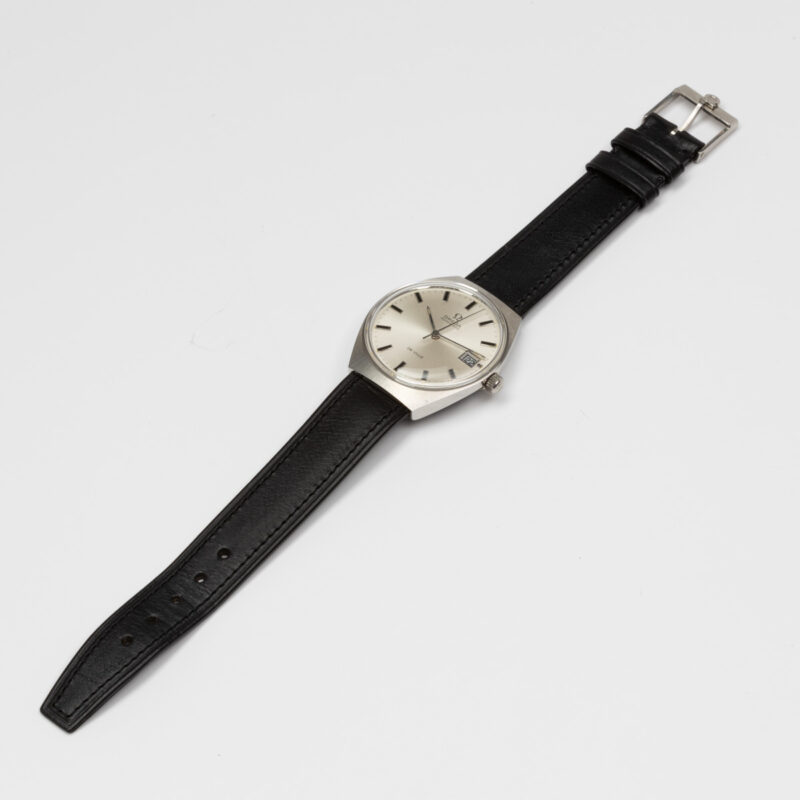 Omega de Ville from 1971 Ref. 166.051. Automatic movement. Monoblock steel case. Unique indexes.
