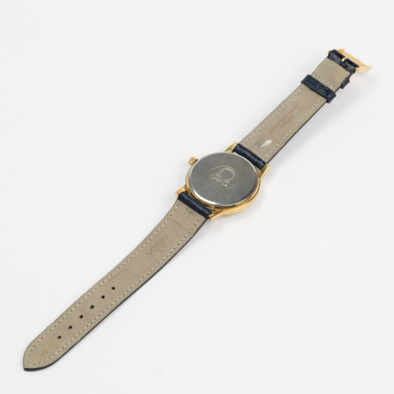 1975 Omega Genève date Cal. 1030 Ref. 136.0104. Manual movement. Gold plated
