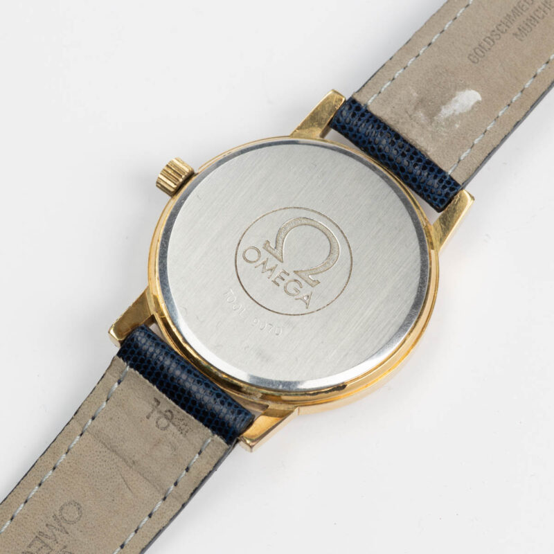 1975 Omega Genève date Cal. 1030 Ref. 136.0104. Manual movement. Gold plated