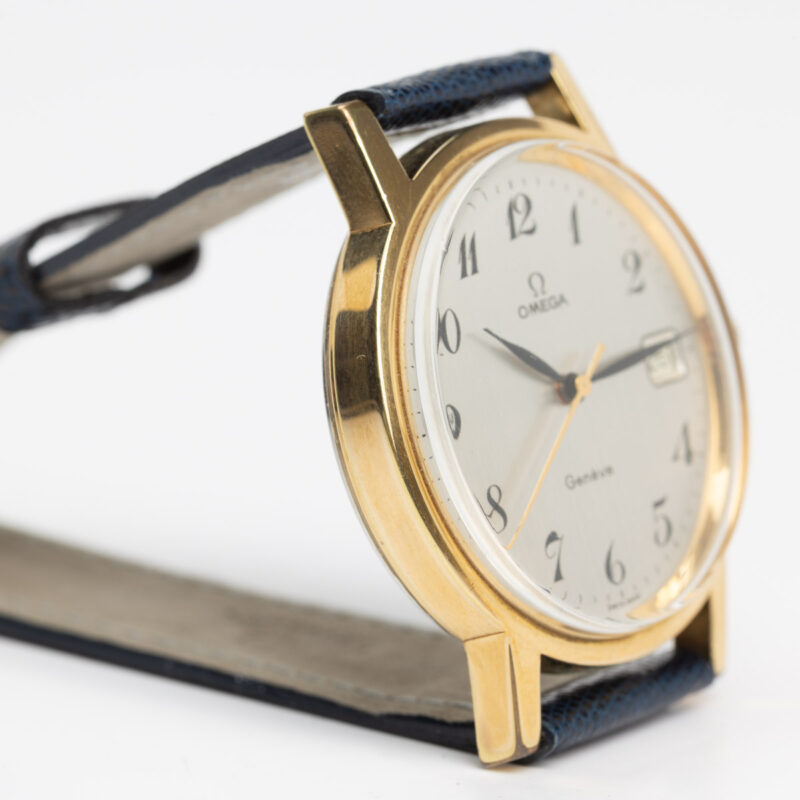 1975 Omega Genève date Cal. 1030 Ref. 136.0104. Manual movement. Gold plated