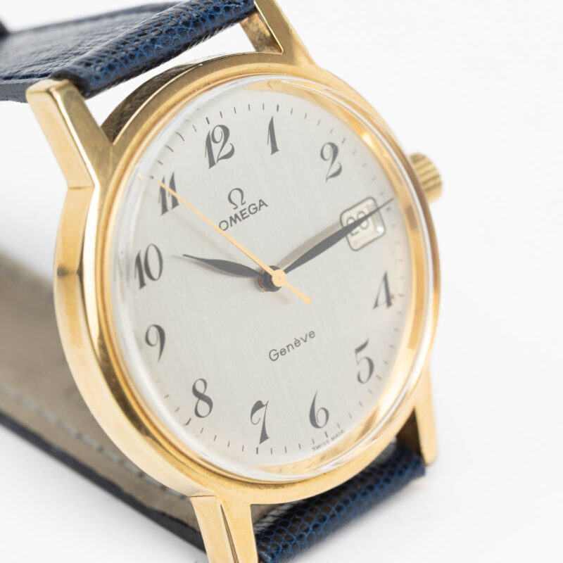 1975 Omega Genève date Cal. 1030 Ref. 136.0104. Manual movement. Gold plated