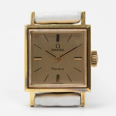 Ladies Omega Genève Cal. 485 Ref. 511.321. From 1970. Manual movement. Square gold plated watch.