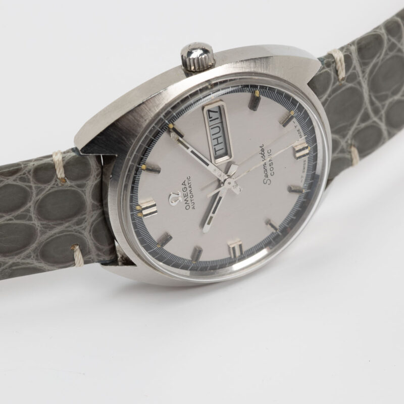Omega Seamaster Cosmic day/date Cal. 752-1 Ref. 166.036. From 1968. Automatic movement. Dial with blue ring. Steel case.