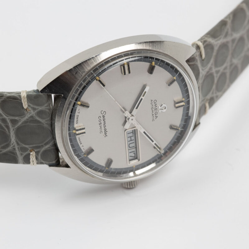 Omega Seamaster Cosmic day/date Cal. 752-1 Ref. 166.036. From 1968. Automatic movement. Dial with blue ring. Steel case.