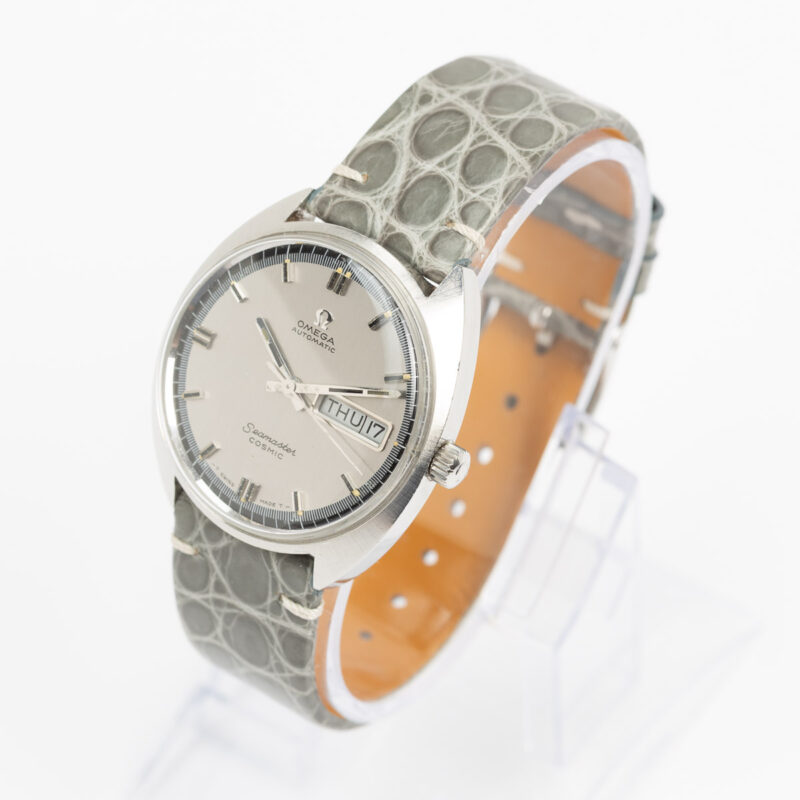 Omega Seamaster Cosmic day/date Cal. 752-1 Ref. 166.036. From 1968. Automatic movement. Dial with blue ring. Steel case.
